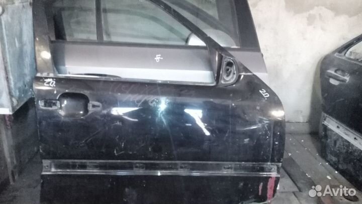 Двери мерседес C-W 202