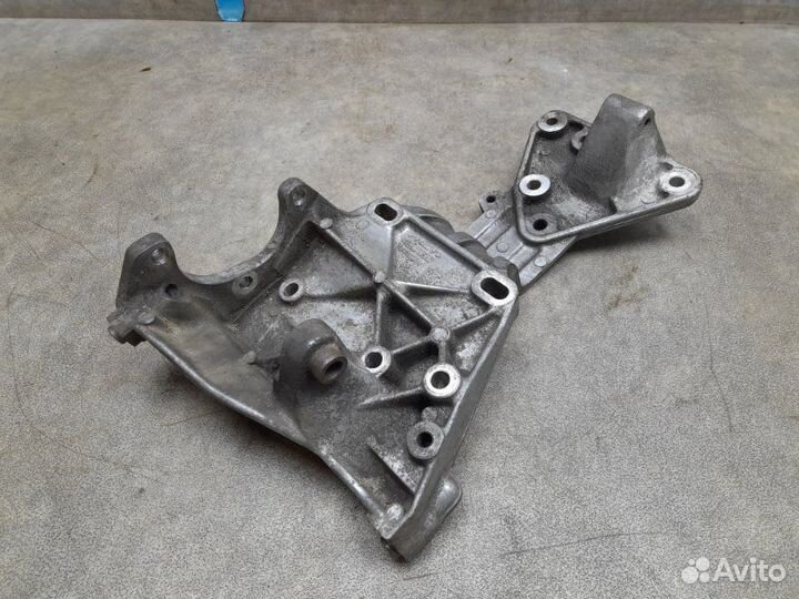 Кронштейн гидроусилителя Volvo S80 2 2.5 B5254T