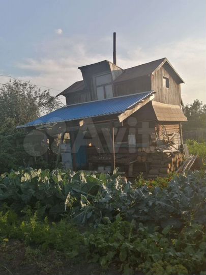 Дом 20 м² на участке 4 сот.