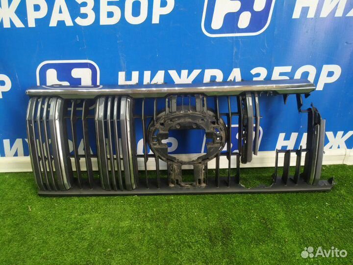 Решетка радиатора передняя Toyota Land Cruiser