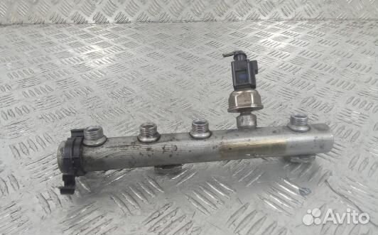 Топливная рампа дизельная audi Q7 (2KR09BB02)