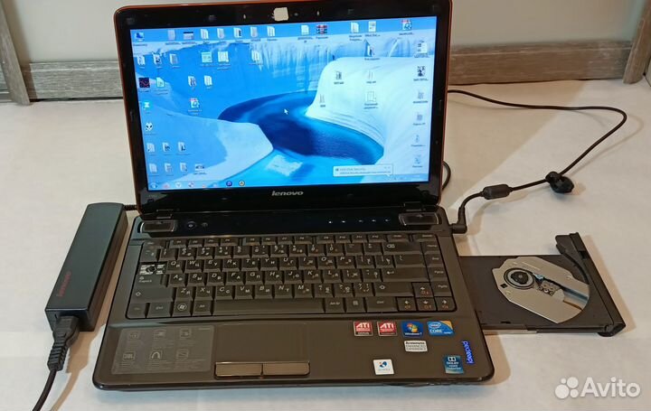 Lenovo IdeaPad Y460 intel Core i3
