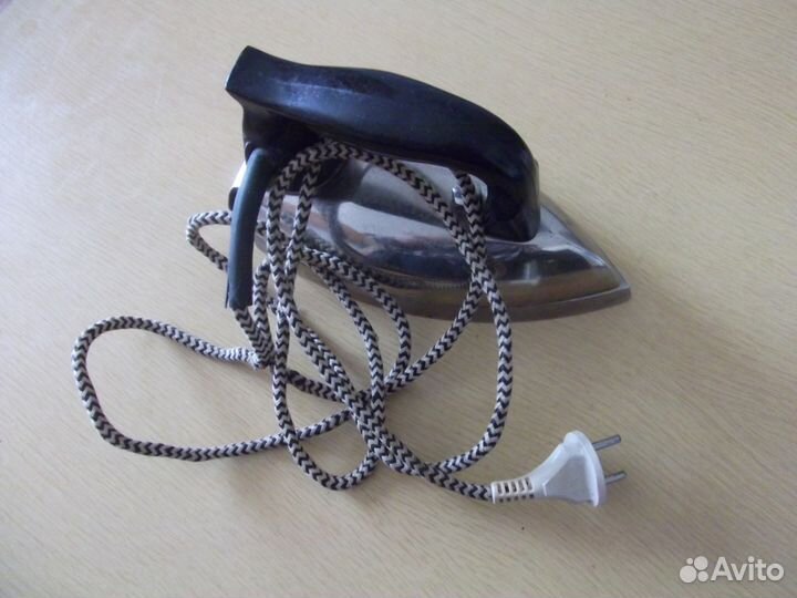 Утюг электр-й/тяжелый/ 1961 года,эл.обогр-ль