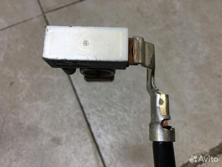 Клемма аккумулятора - Mercedes-Benz S-Class W222