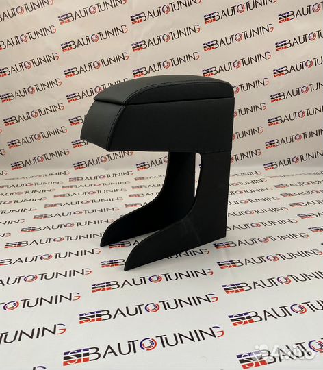 Бар (подлокотник) для LADA Largus