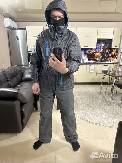 Горнолыжный костюм