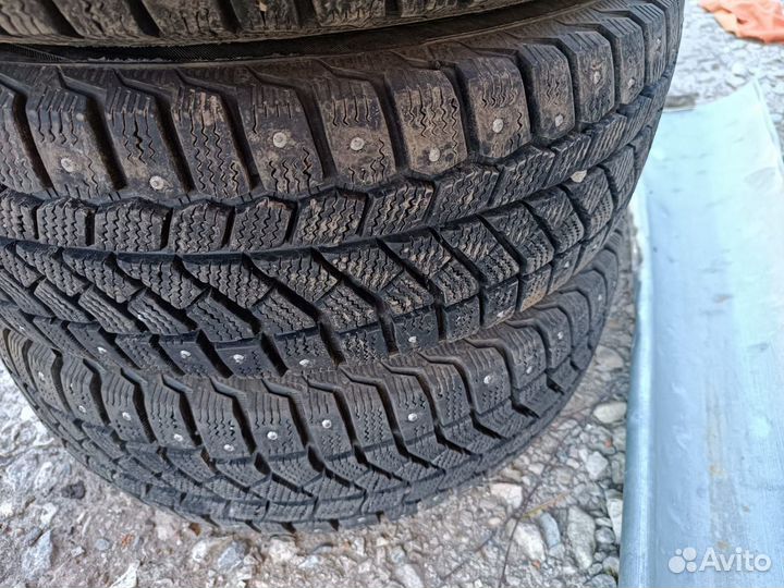 Viatti Brina Nordico V-522 185/60 R15 R