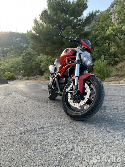 Ducati 696 Monster