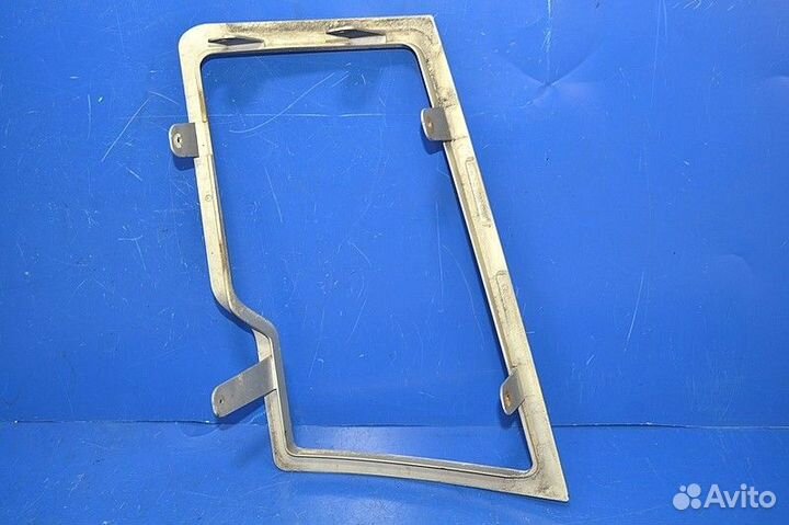 Накладка фары, левая volvo FH12 2-seeria (01.02)