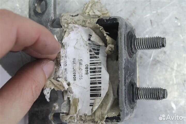 Петли крышки багажника Nissan Patrol Y62