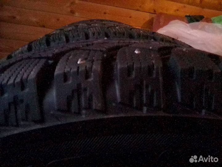 Bridgestone Ice Cruiser 7000 205/65 R15