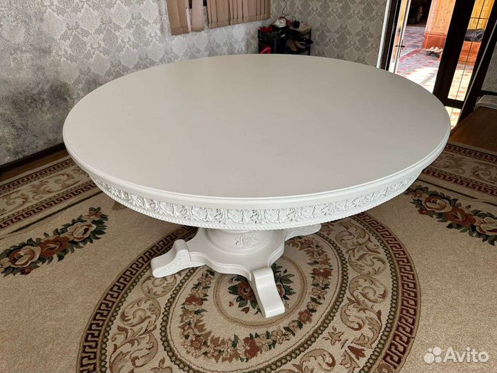 Кухонный стол