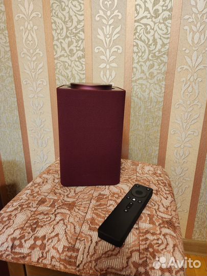 Умная колонка Яндекс Станция Макс с Алисой красная