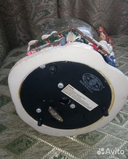 Музыкальный снежный шар