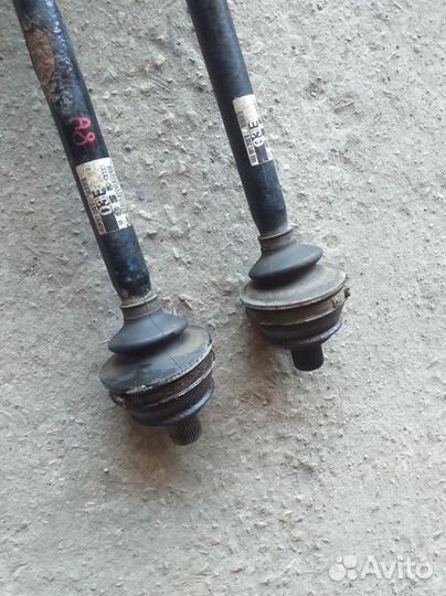 Полуось задняя Audi A8 D3 4.2 4WD 2006 год