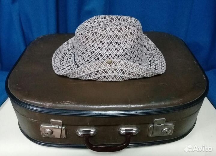 Чемодан винтажный небольшой для аудиотехники :)