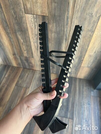 Чехлы для коньков