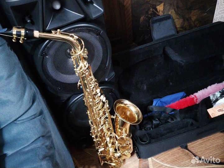 Продам новый Саксофон альт