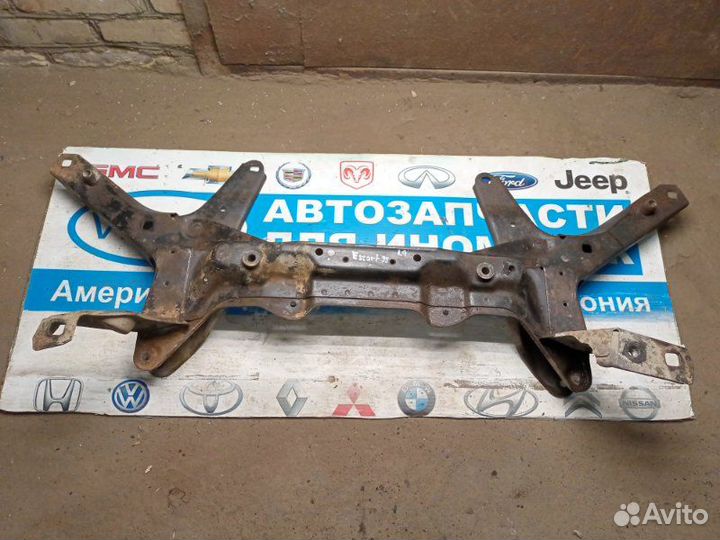 Подрамник передний Ford Escort 91-00