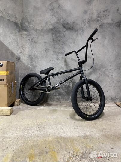 BMX 713 bikes black