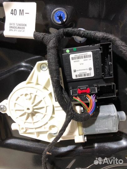 Дверь боковая передняя левая Audi A3 8P caxa 1.4