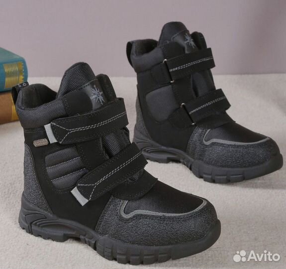 Продам детскую обувь