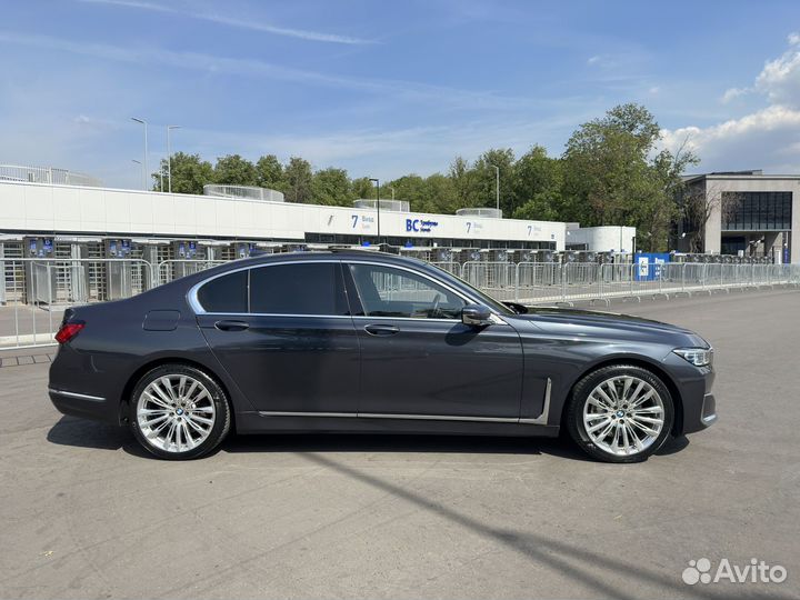 BMW 7 серия 3.0 AT, 2019, 45 000 км