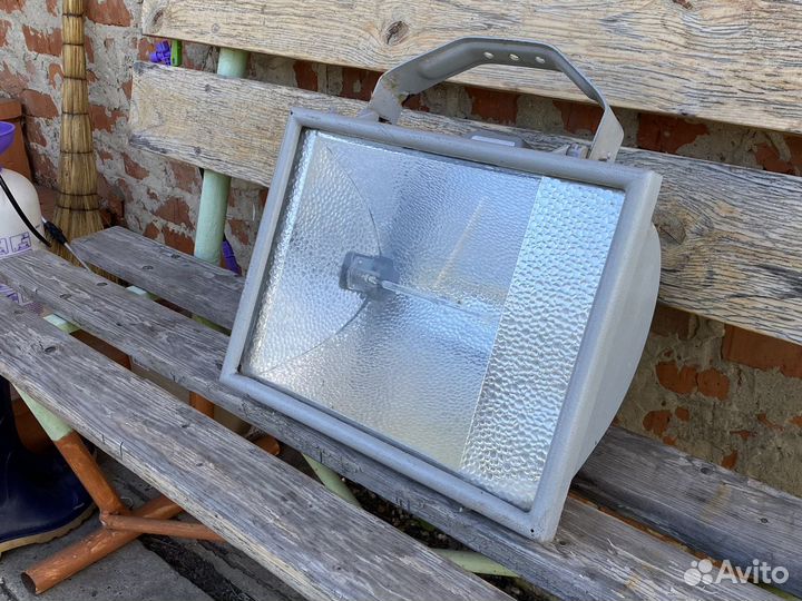 Прожектор 1 кВт