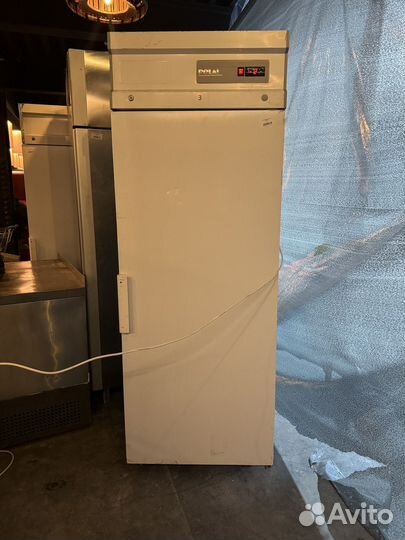 Холодильный шкаф polair cv105