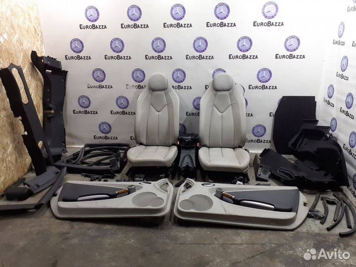 Салон Mercedes R171