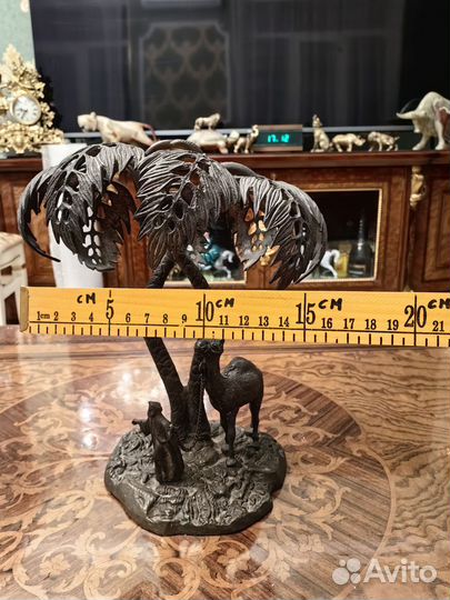 Статуэтка бидуин бронза