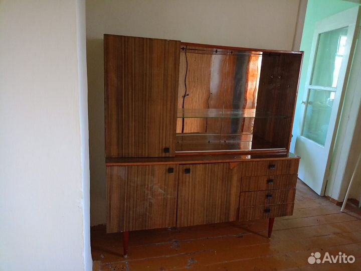 Шкаф сервант бу