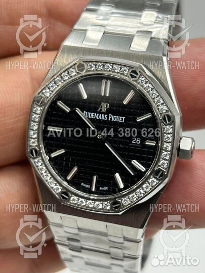 Часы Audemars Piguet Royal Oak 33mm 67651ST.ZZ.D00