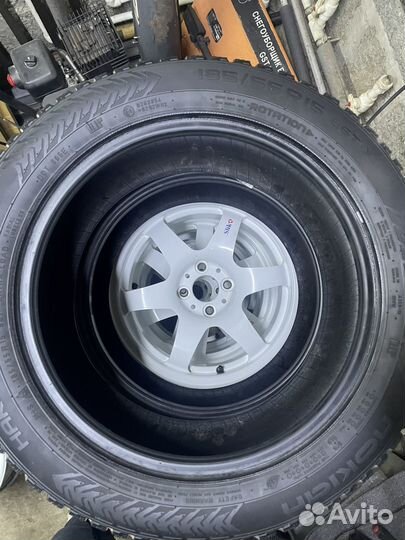 Nokian Tyres Hakkapeliitta 8 185/55 R15 86T