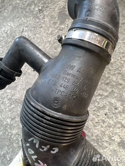 Патрубок воздушный Skoda Rapid Fabia VW Polo