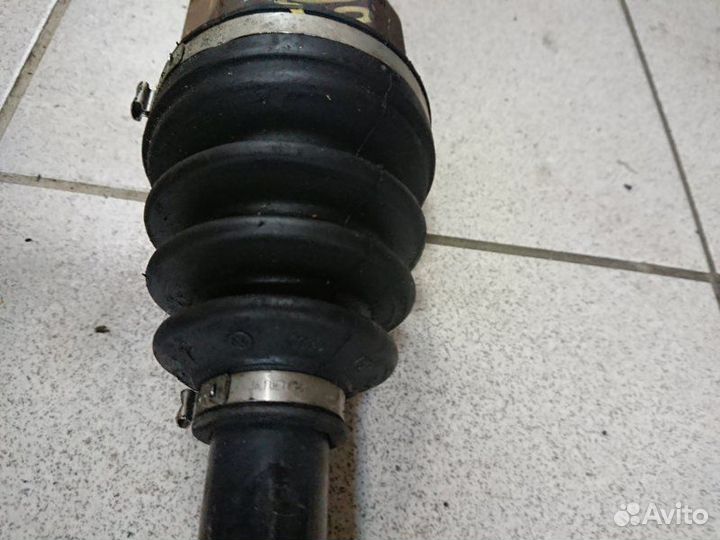 Привод передний левый Volkswagen Passat B6 BZB