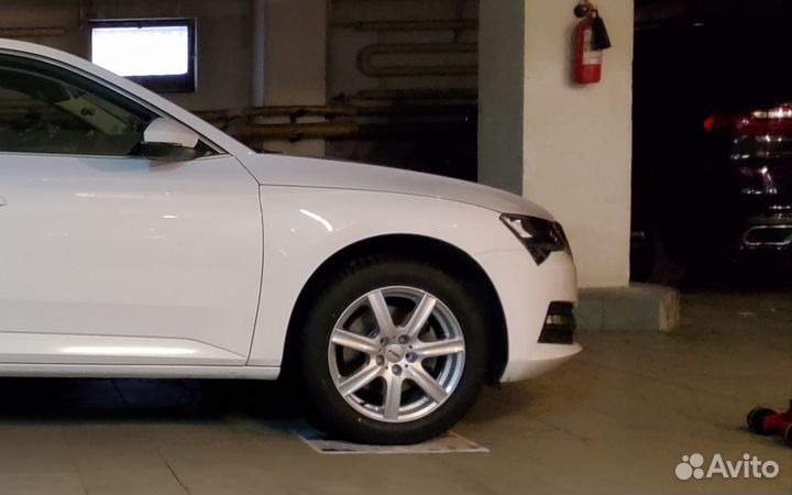 New Зима 225/55/17 5/112 et28 Audi Skoda VW VAG