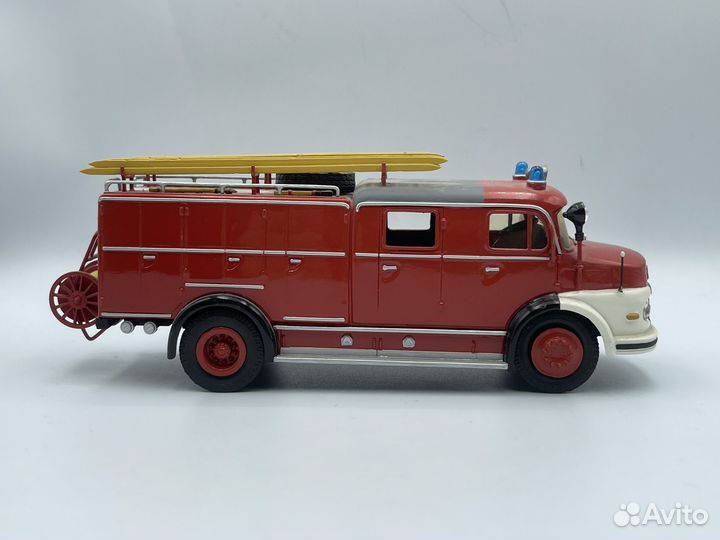 Mercedes-Benz - LF 338 Fire Engine