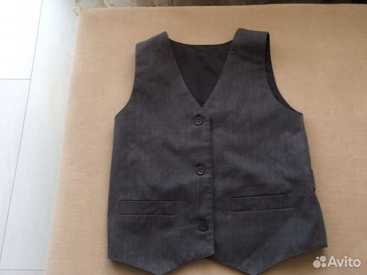 Жилеты для школьников начальных классов мал и дев