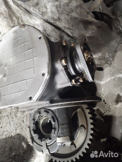 Редуктор Урал средний 48z 15 отв