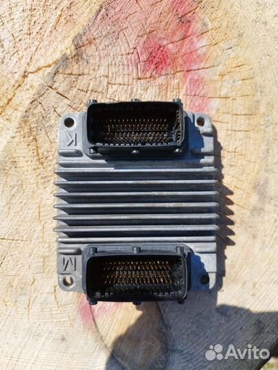 Блок управления двигателем 96417551 xahd