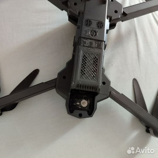 Квадрокоптер sjrc f11