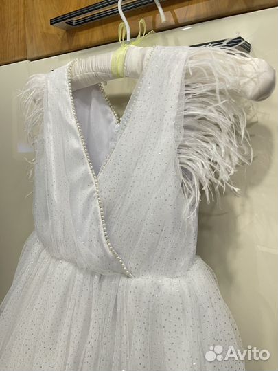 Нарядное платье для девочки 134 140