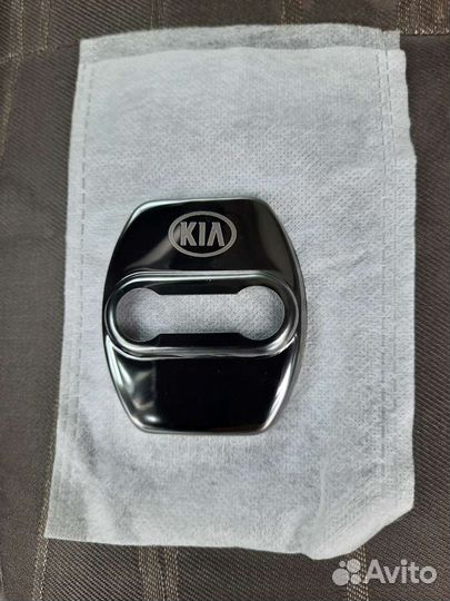 Декоративная накладка замка KIA