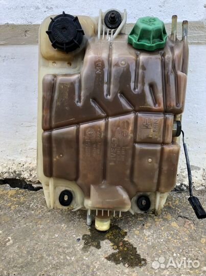 Продаю расширительный бачок, ивеко евро-тех