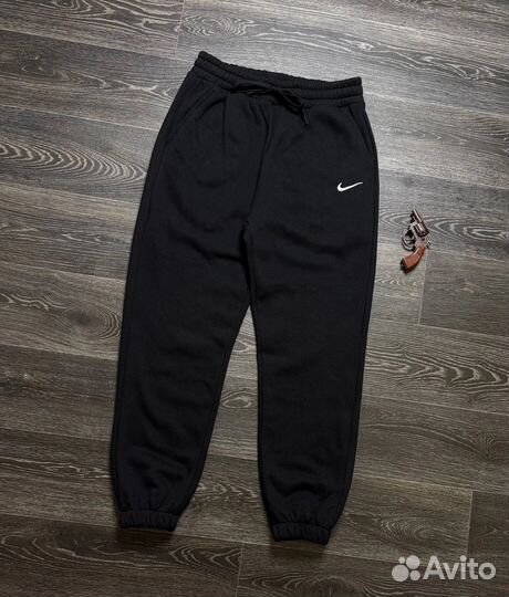 Спортивные штаны nike