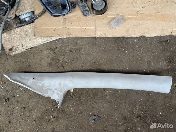 Обшивка стойки передней правой Ford Focus 2 2008-2