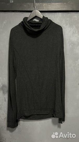 Авангардный лонгслив как julius