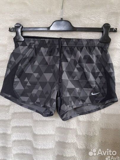 Шорты женские nike