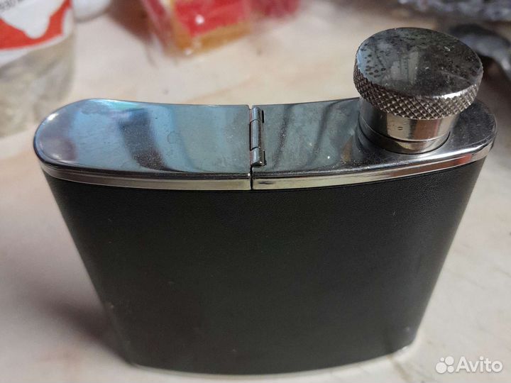 Фляжка карманная
